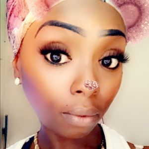 Meet your Posher, Debra